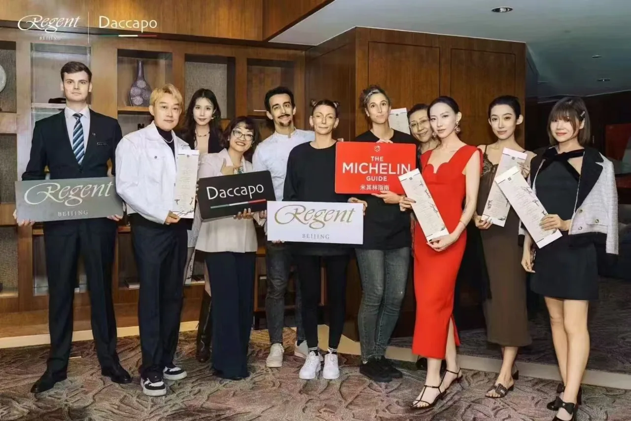LinkedTour trainees at their host hotels across China